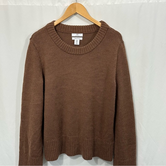 Halston 100% Merino Wool Knit Relaxed Fit Crewneck Sweater in Brown - Picture 2 of 8